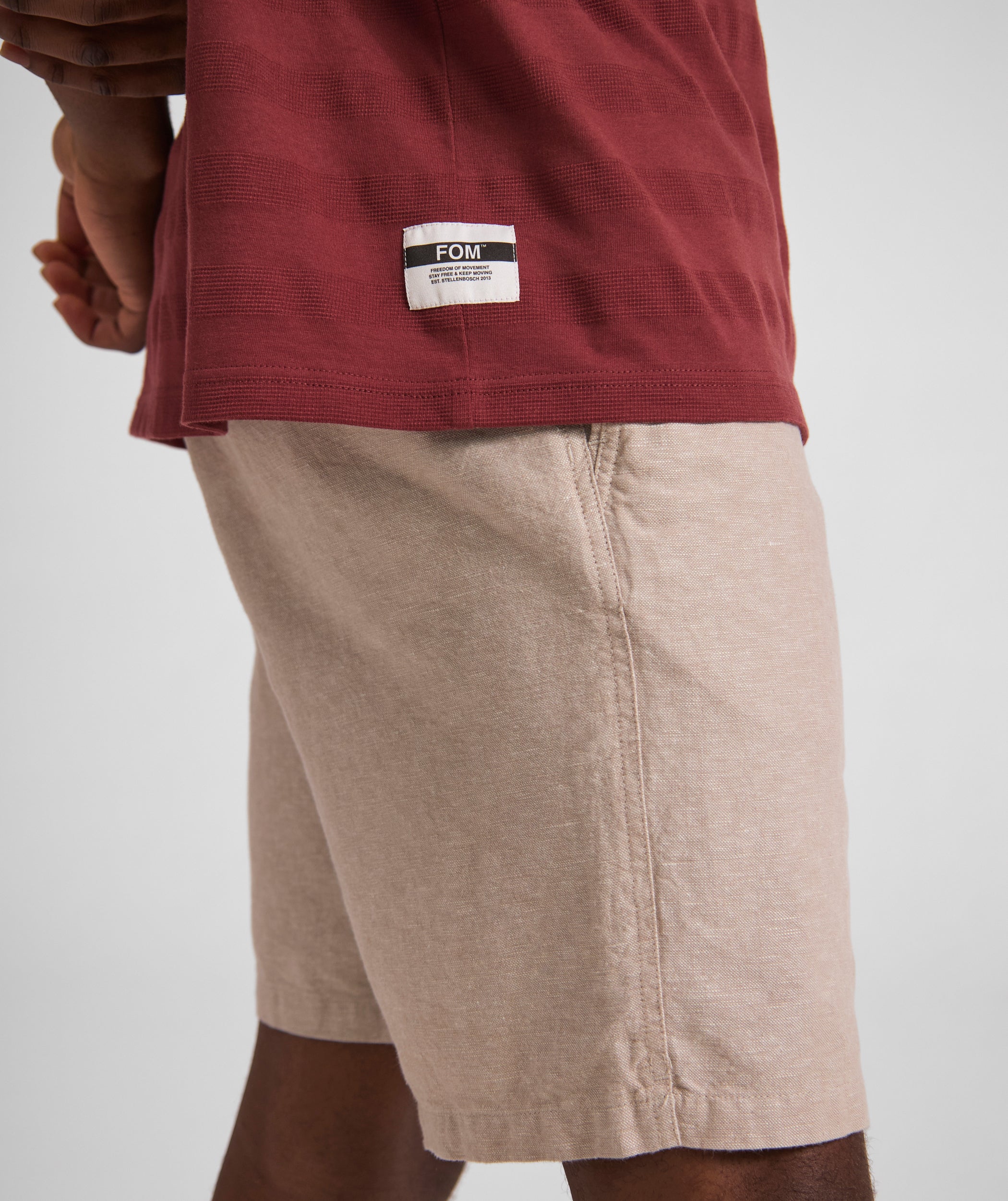 Mens Regular Fit Textured T-Shirt - Burgundy
