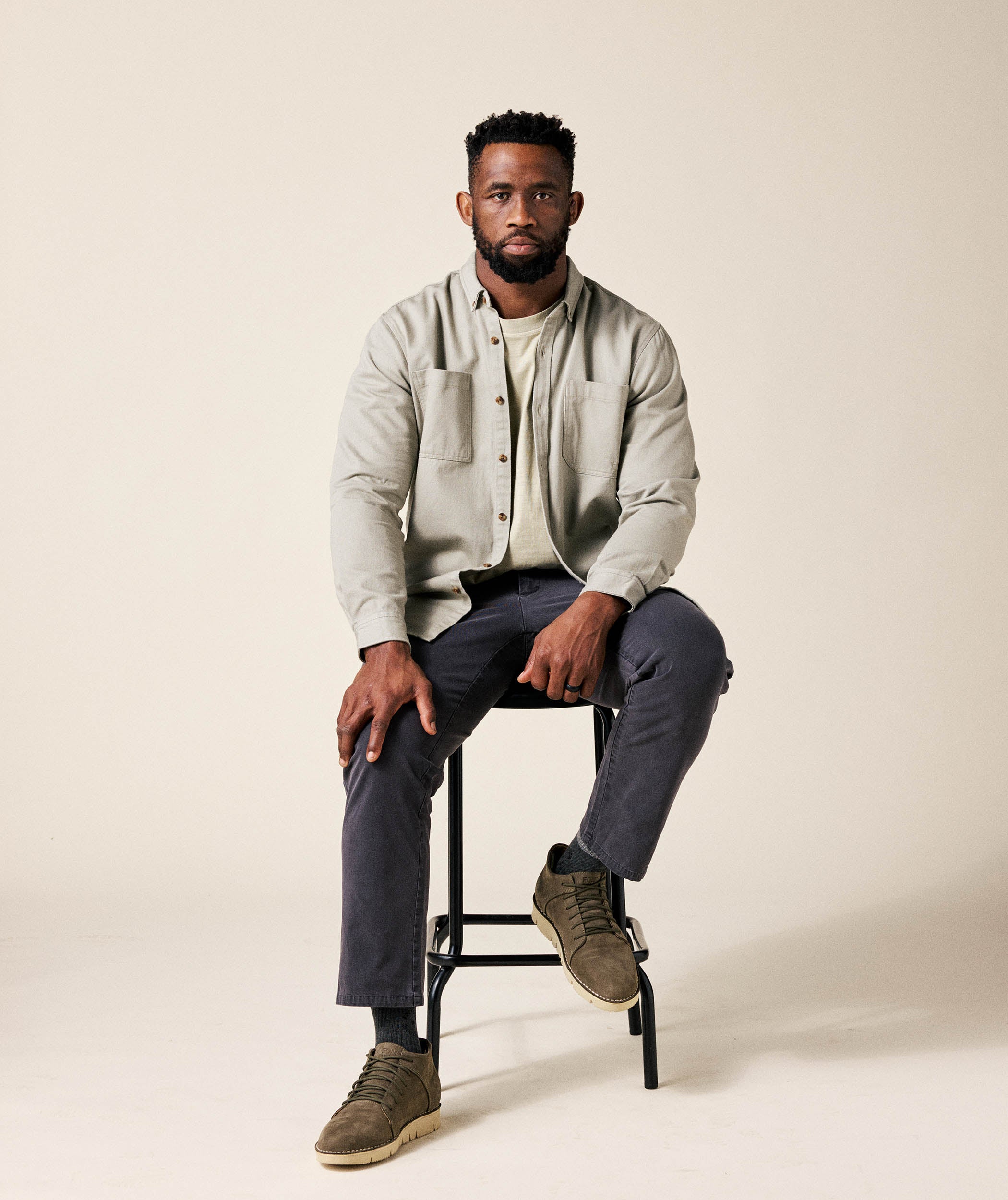 PRE-ORDER FOM x Kolisi Vellies Premium - Dark Olive