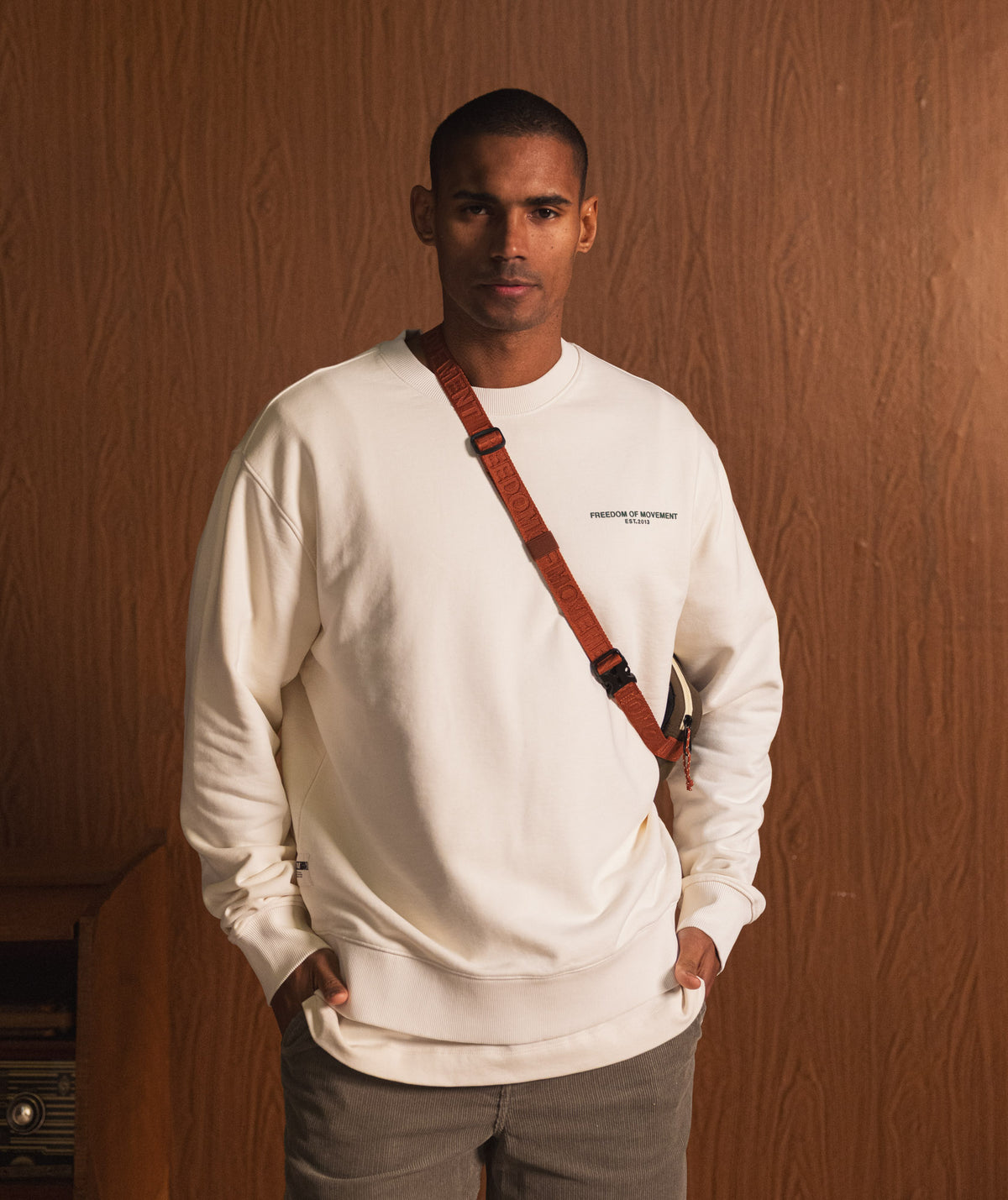Mens Relaxed Crew Neck Sweat - Ivory