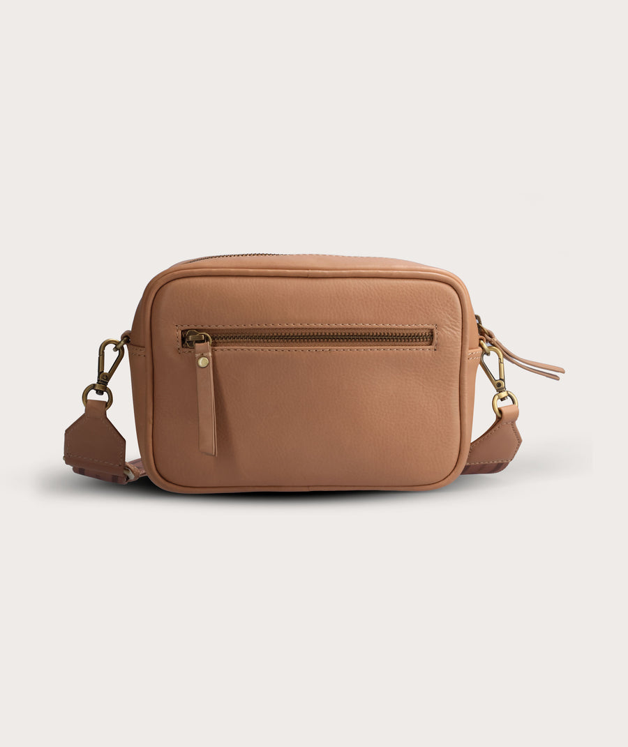 FOM Block Betty Nude