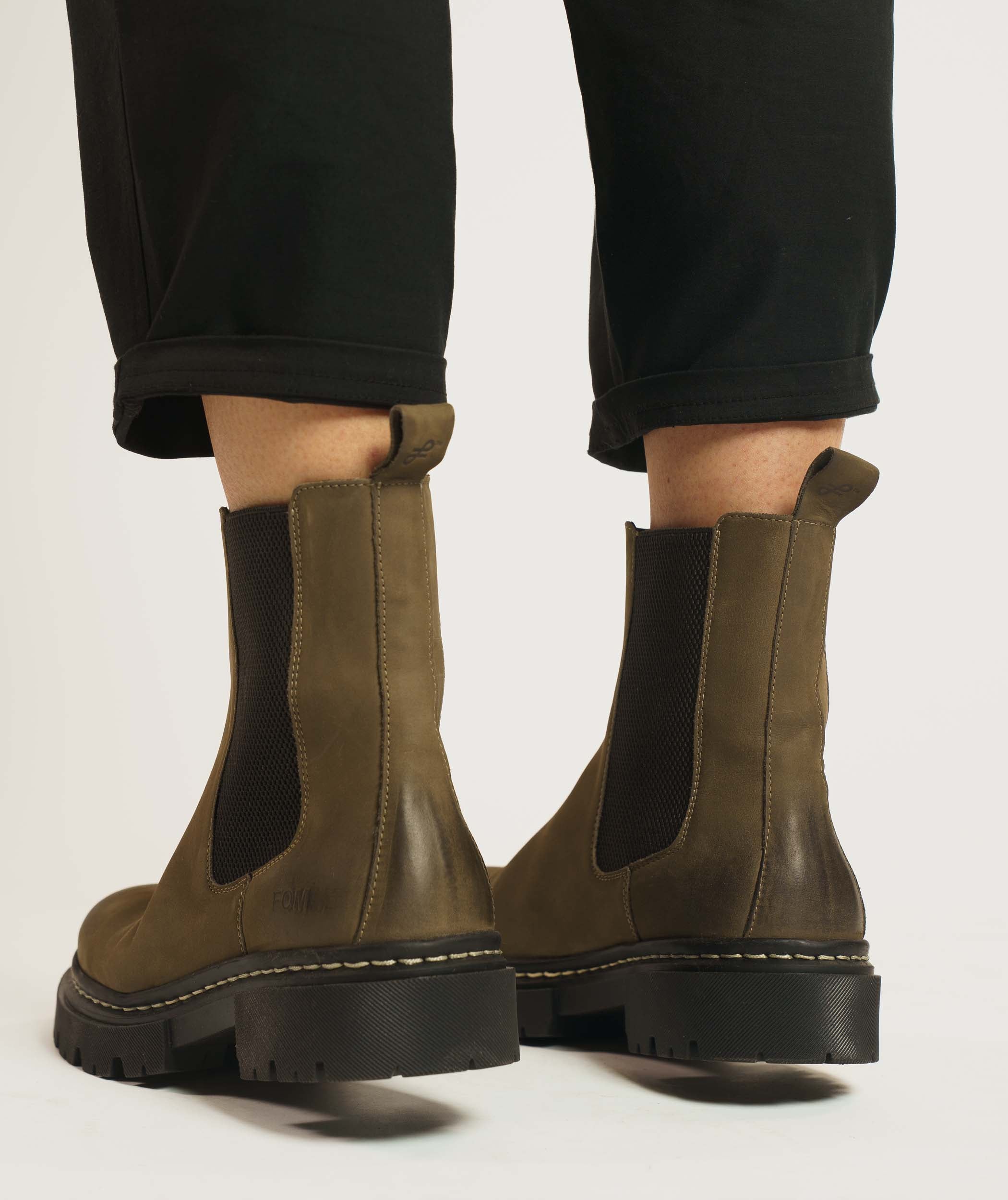 Ladies Leather Chelsea Boot - Taupe