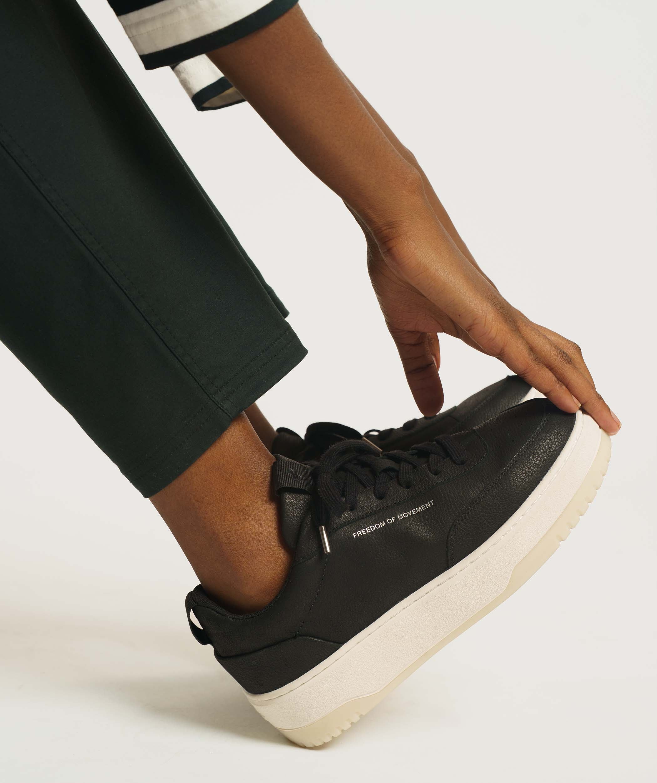 Platform 1.0 - Black