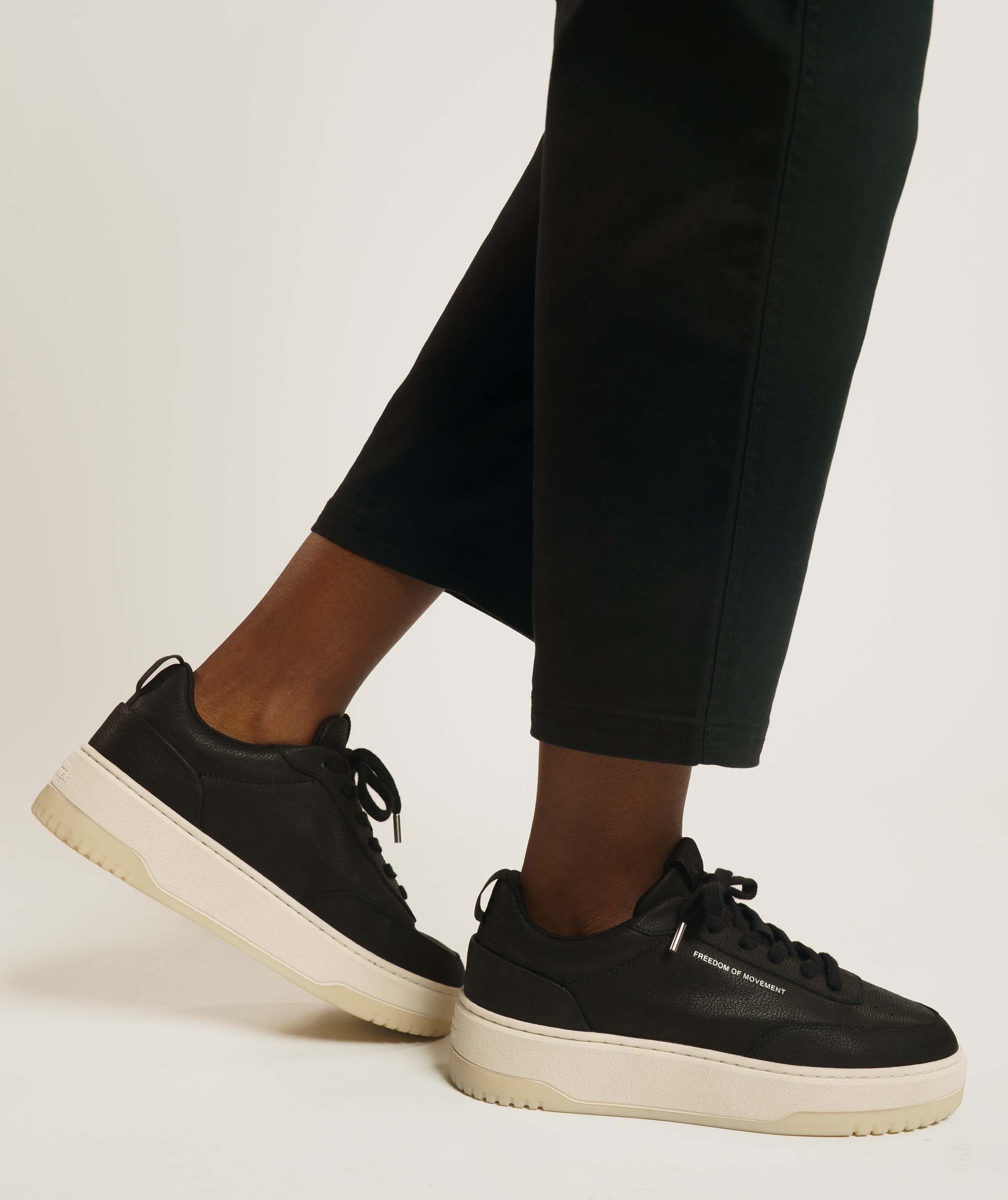 Platform 1.0 - Black