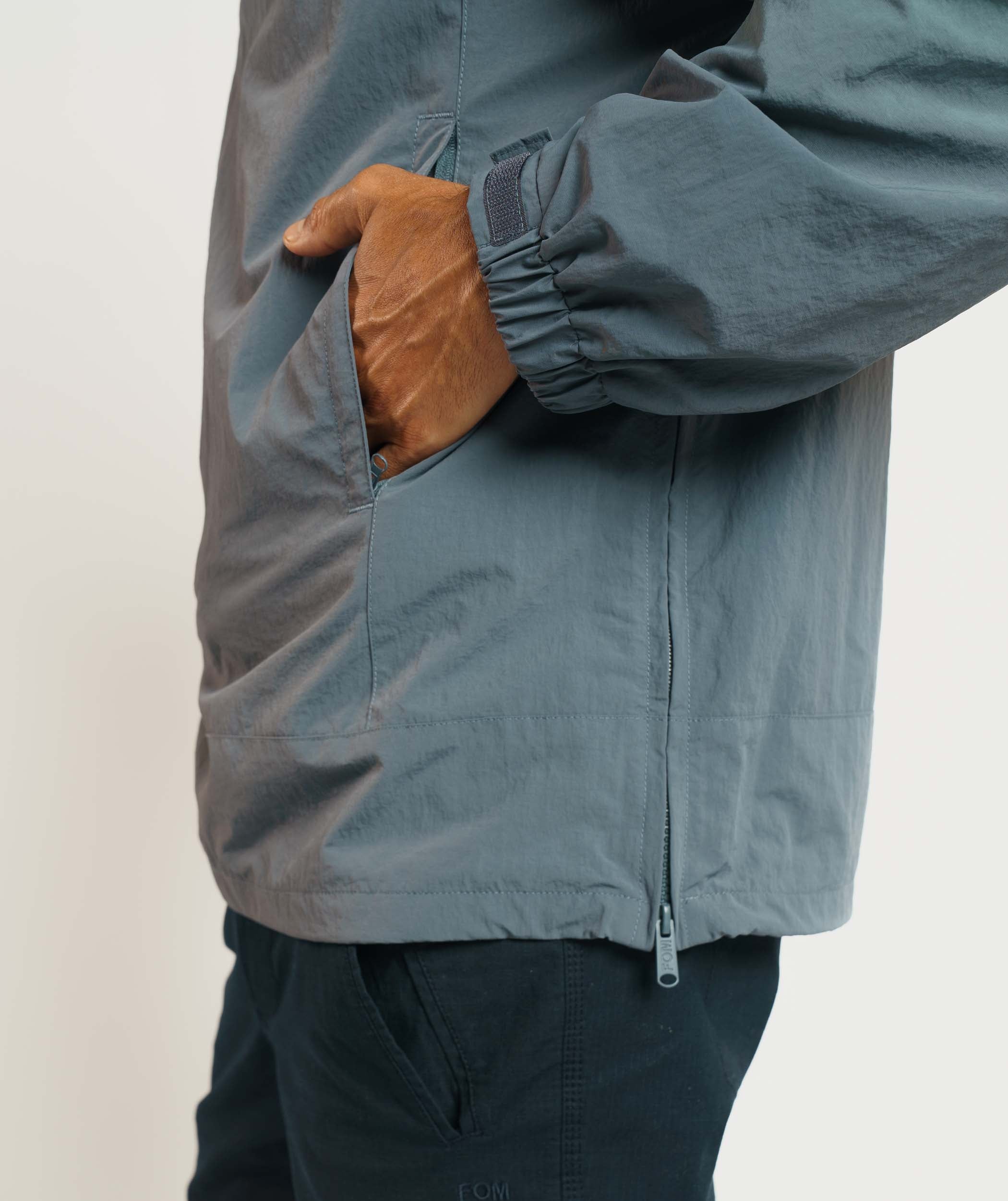 Mens Pullover Anorak - Stormy Weather