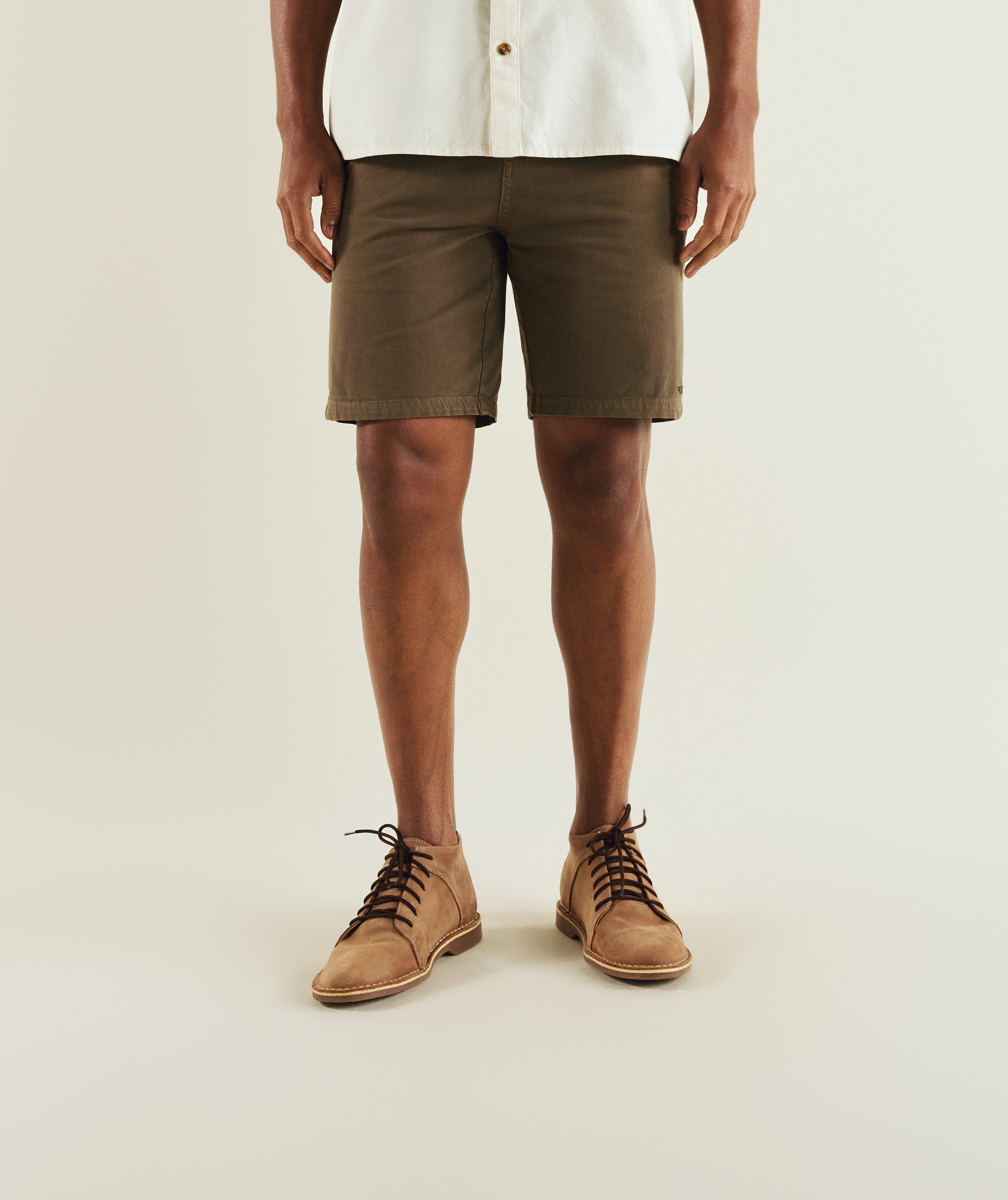 FOM cotton twill chino shorts in olive, on-model view