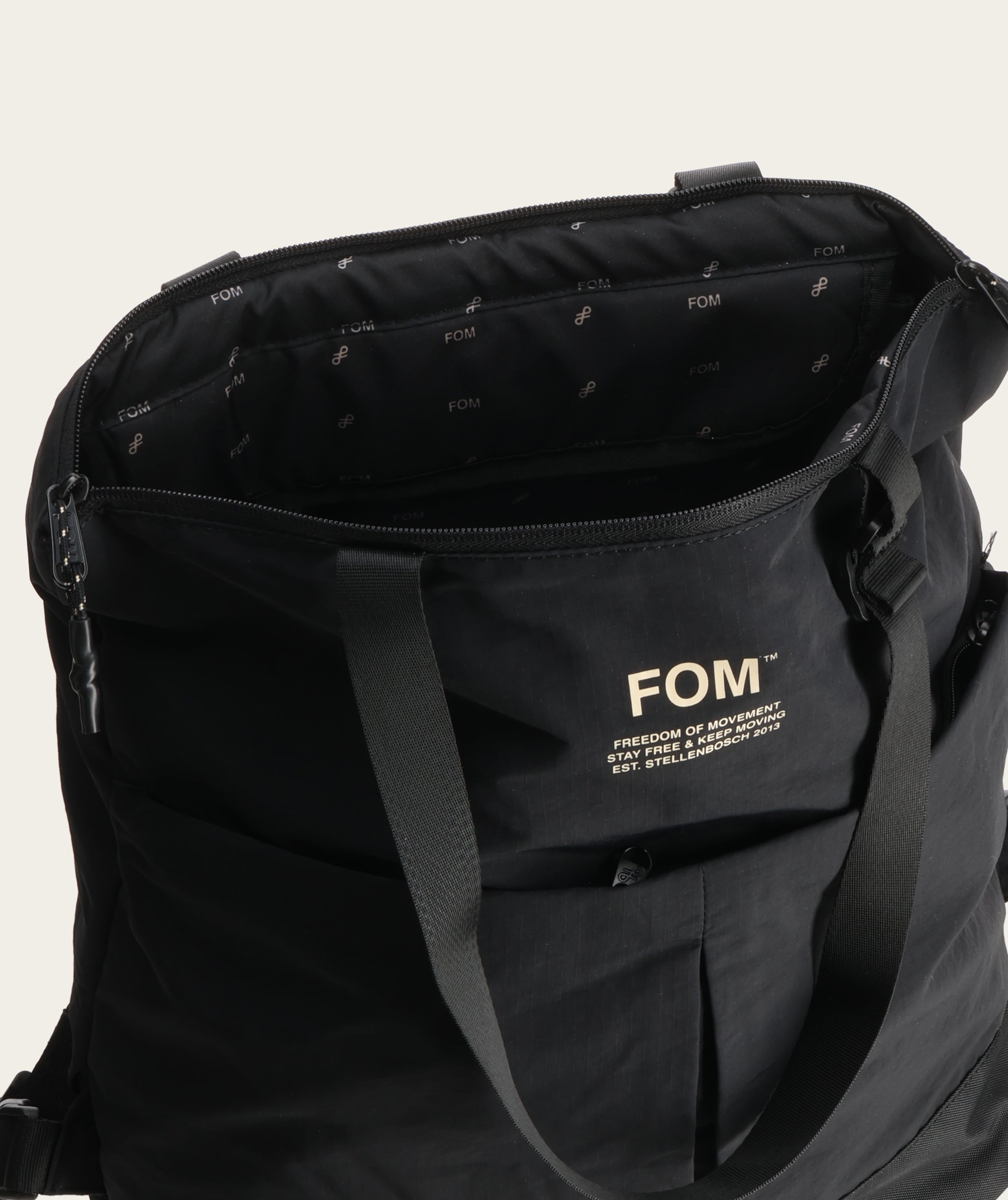 Traverse Tote - Black