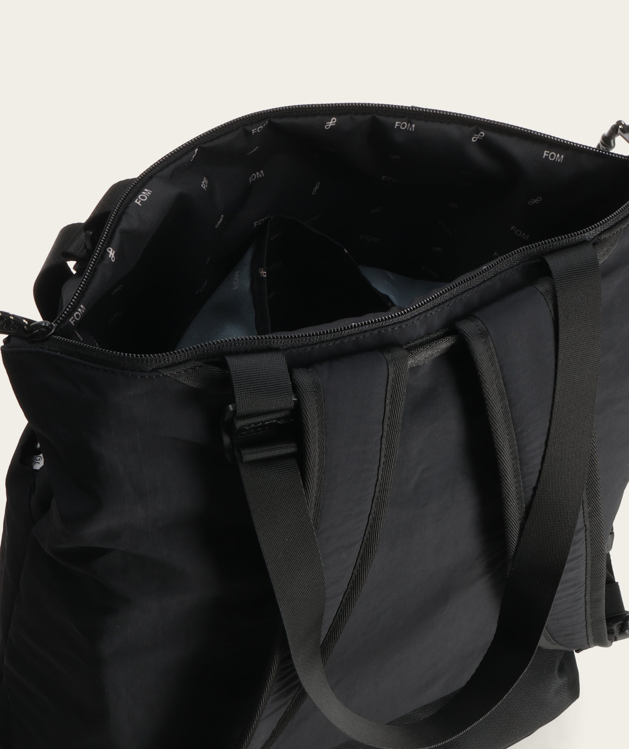Traverse Tote - Black