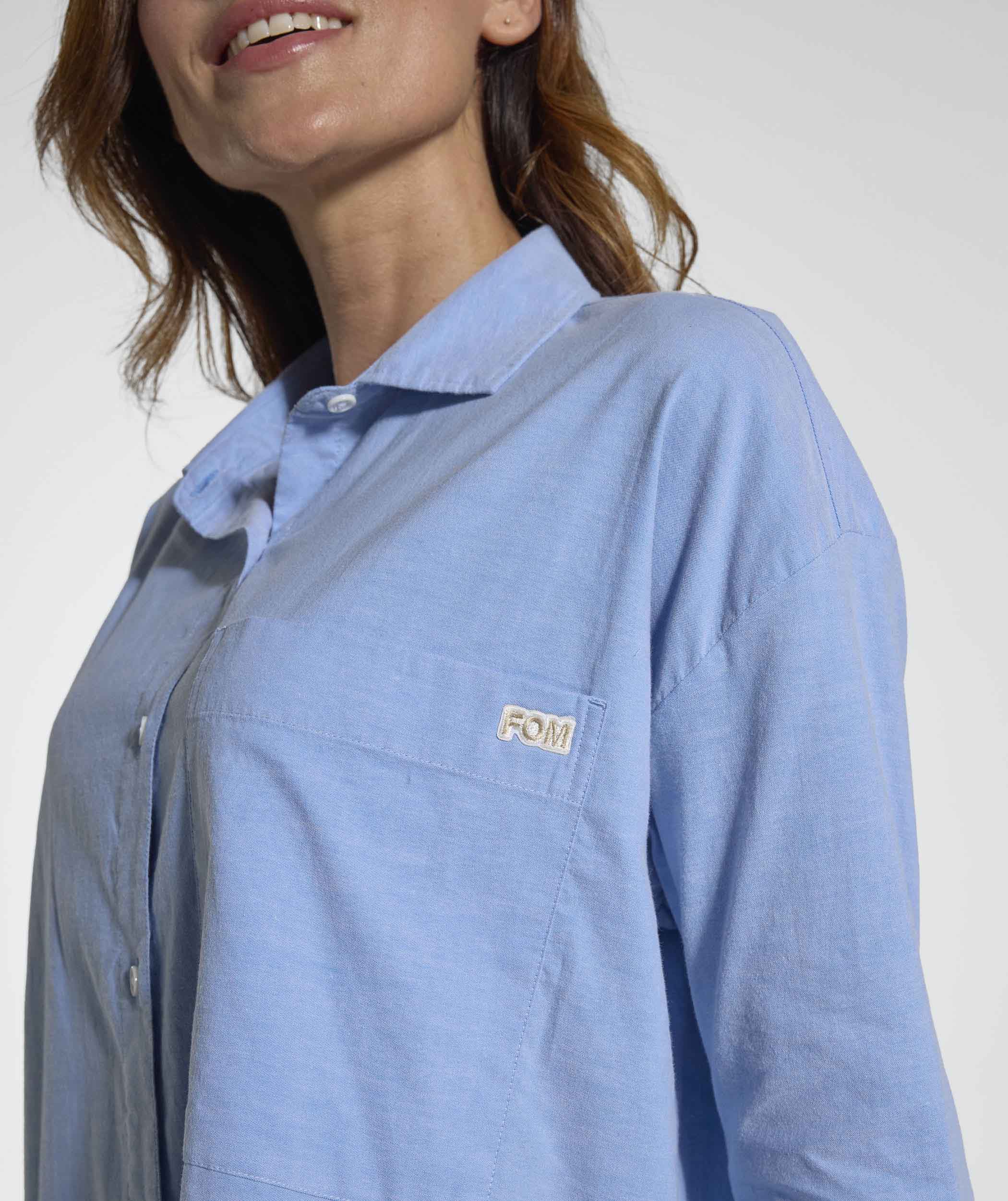 Ladies Chambray Pocket Shirt - Light Wash