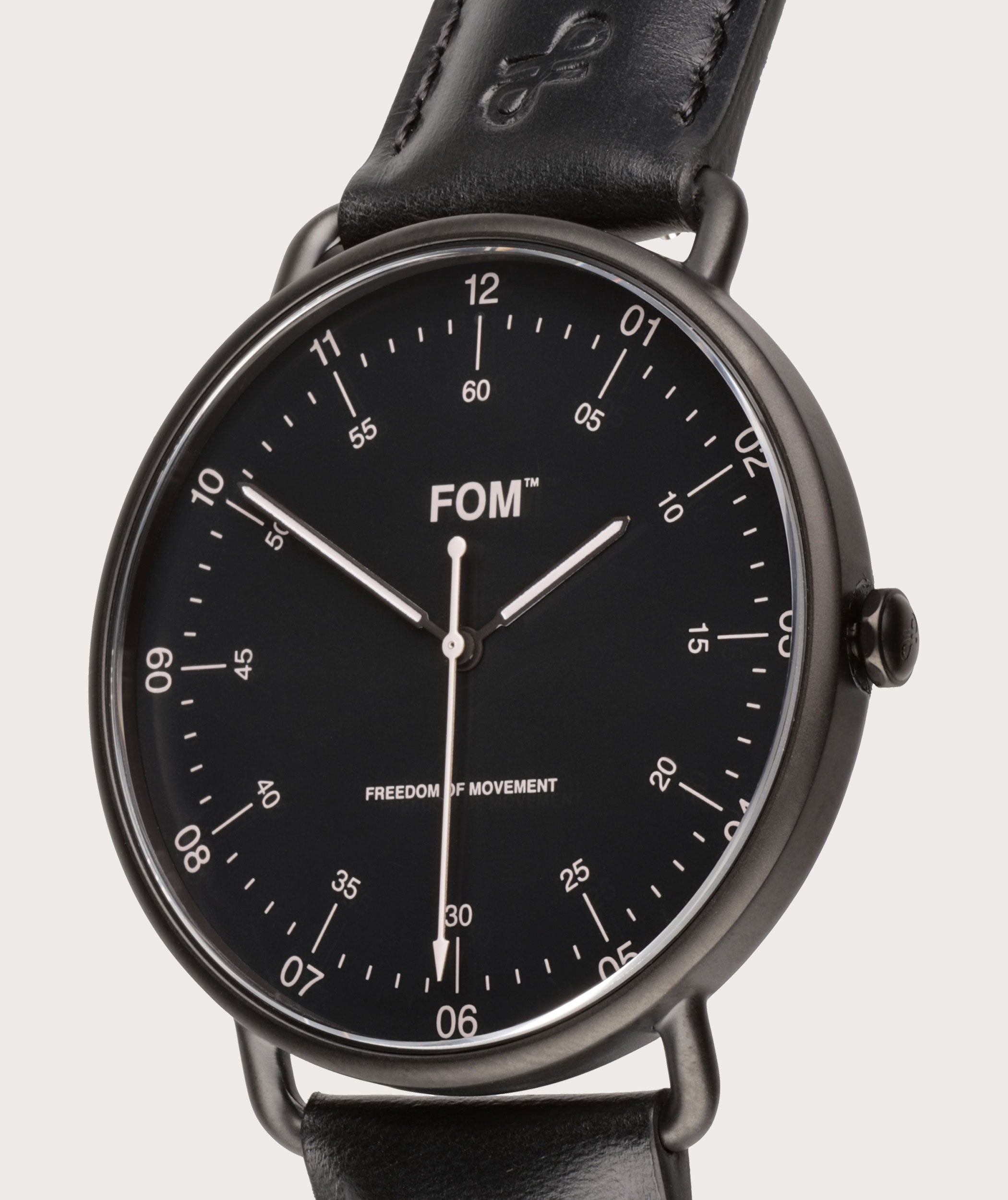 Pilot Matte Black/ Black - Black (42mm)
