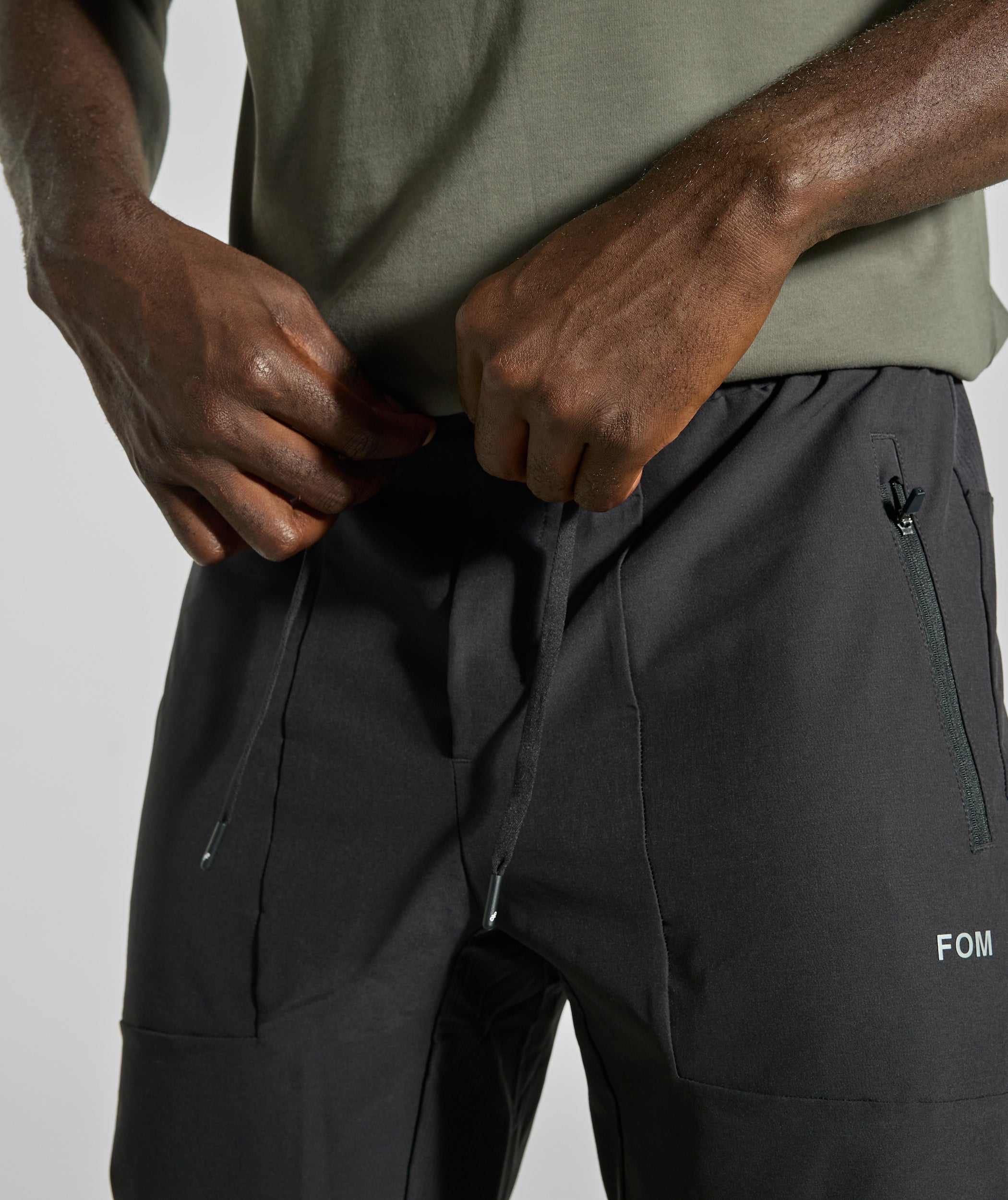 Mens Technical Jogger - Black