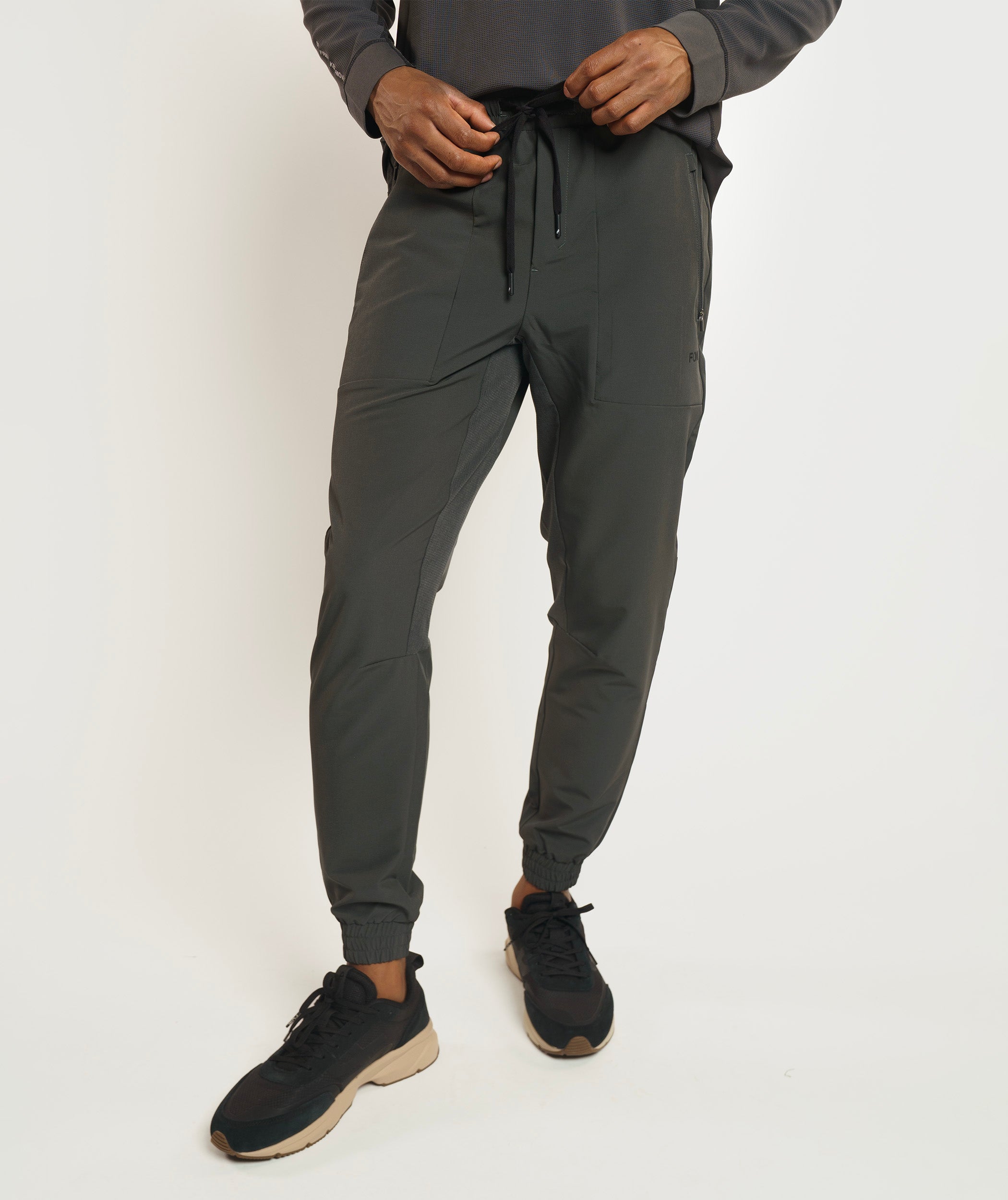 Mens Technical Jogger - Charcoal