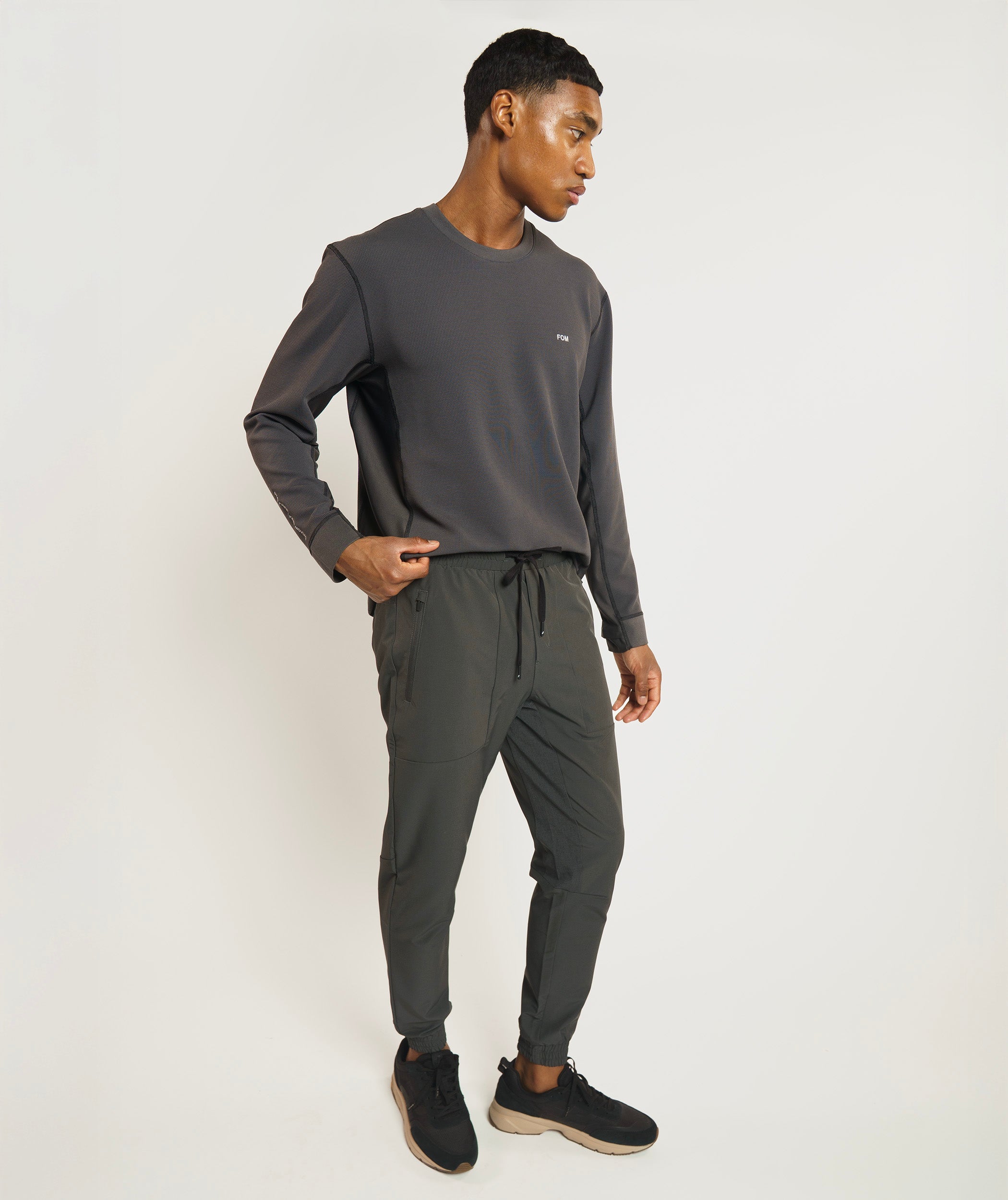 Mens Technical Jogger - Charcoal