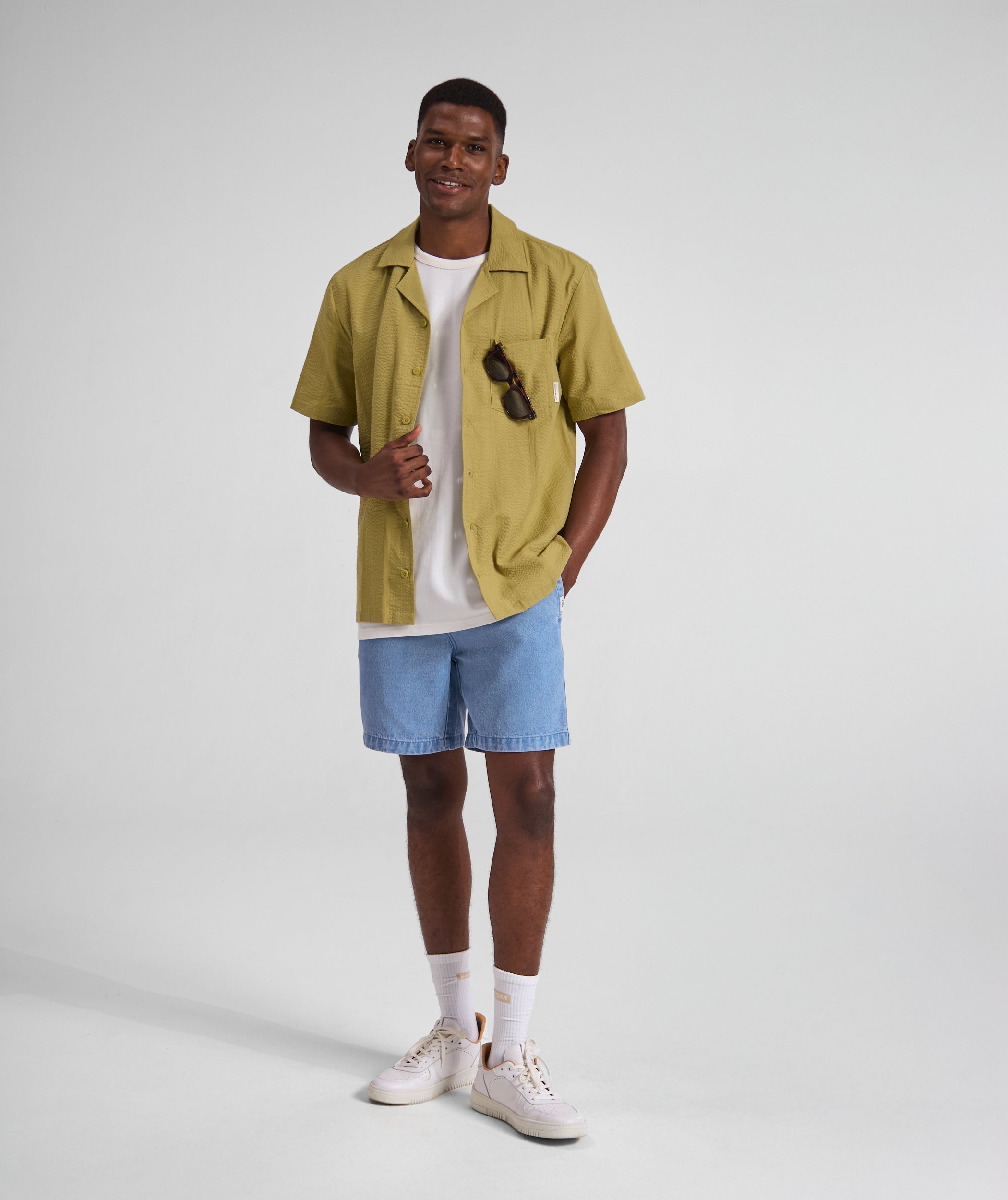 Mens Seersucker Stripe Short Sleeve Shirt - Pea