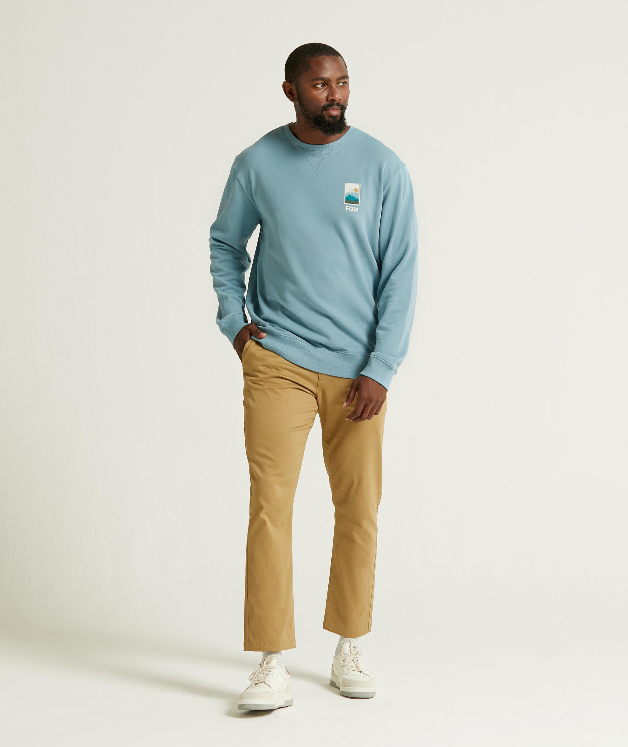 Mens Crew Neck Embroidery Sweatshirt - Sea Breeze