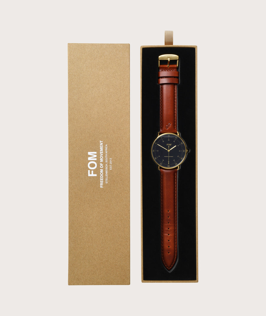 Pilot Navy/ Brushed Gold - Tobacco (42mm)
