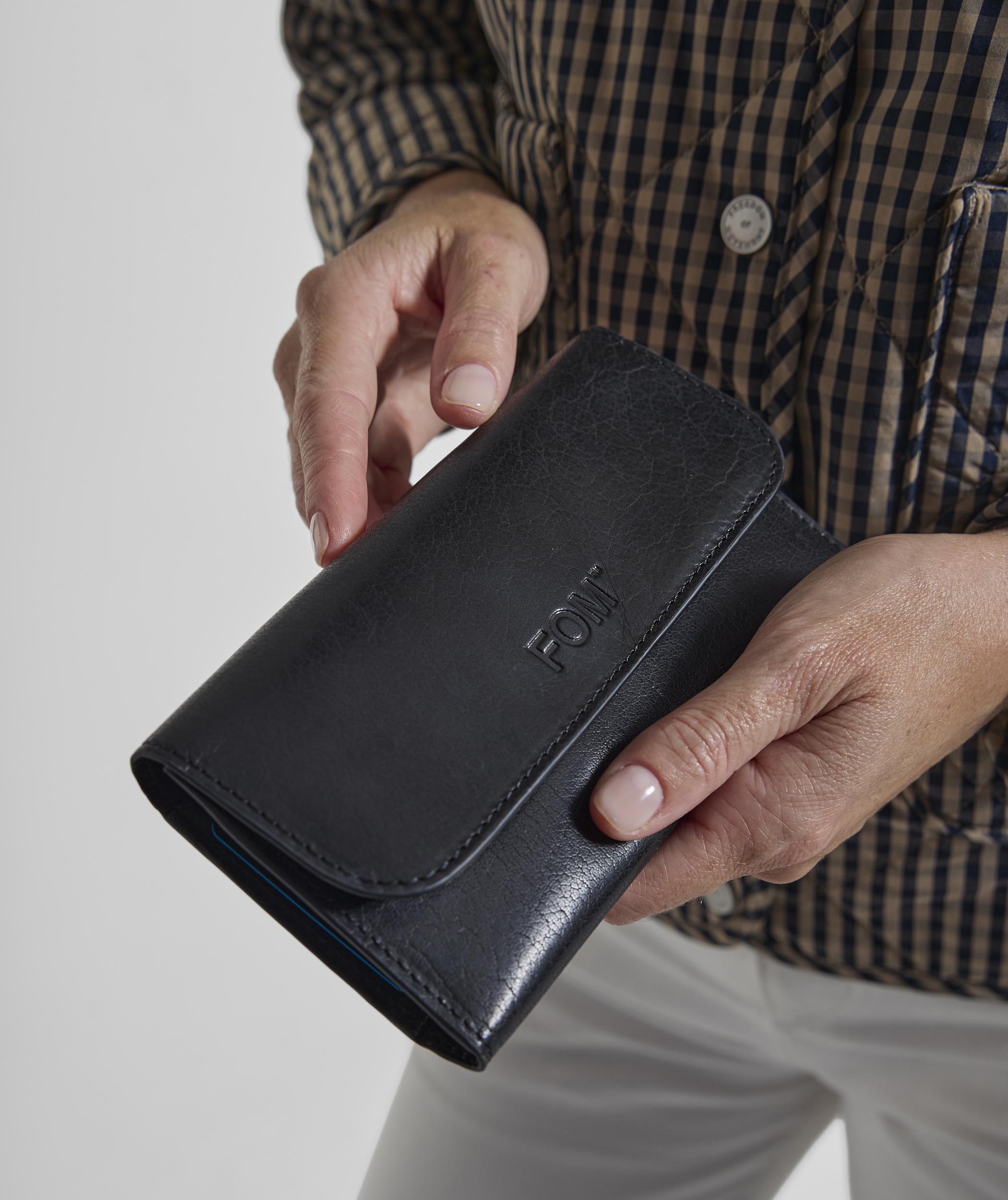 Cleo Wallet - Textured Black