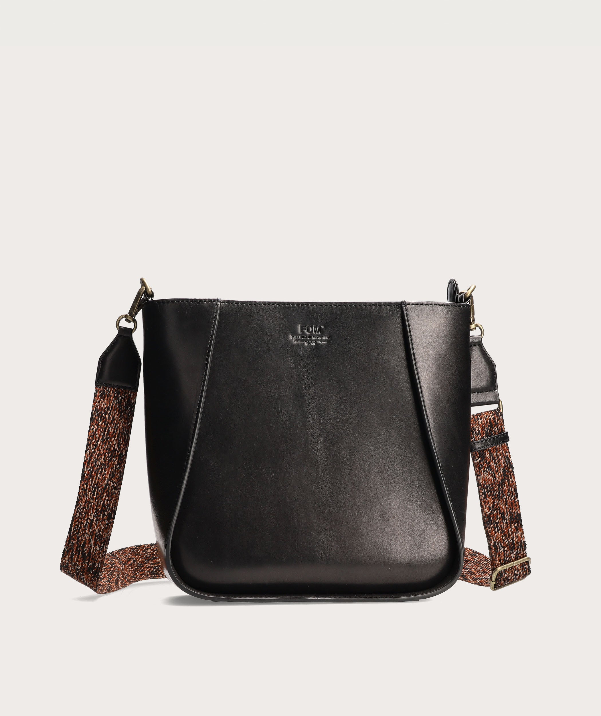 Mia - Black