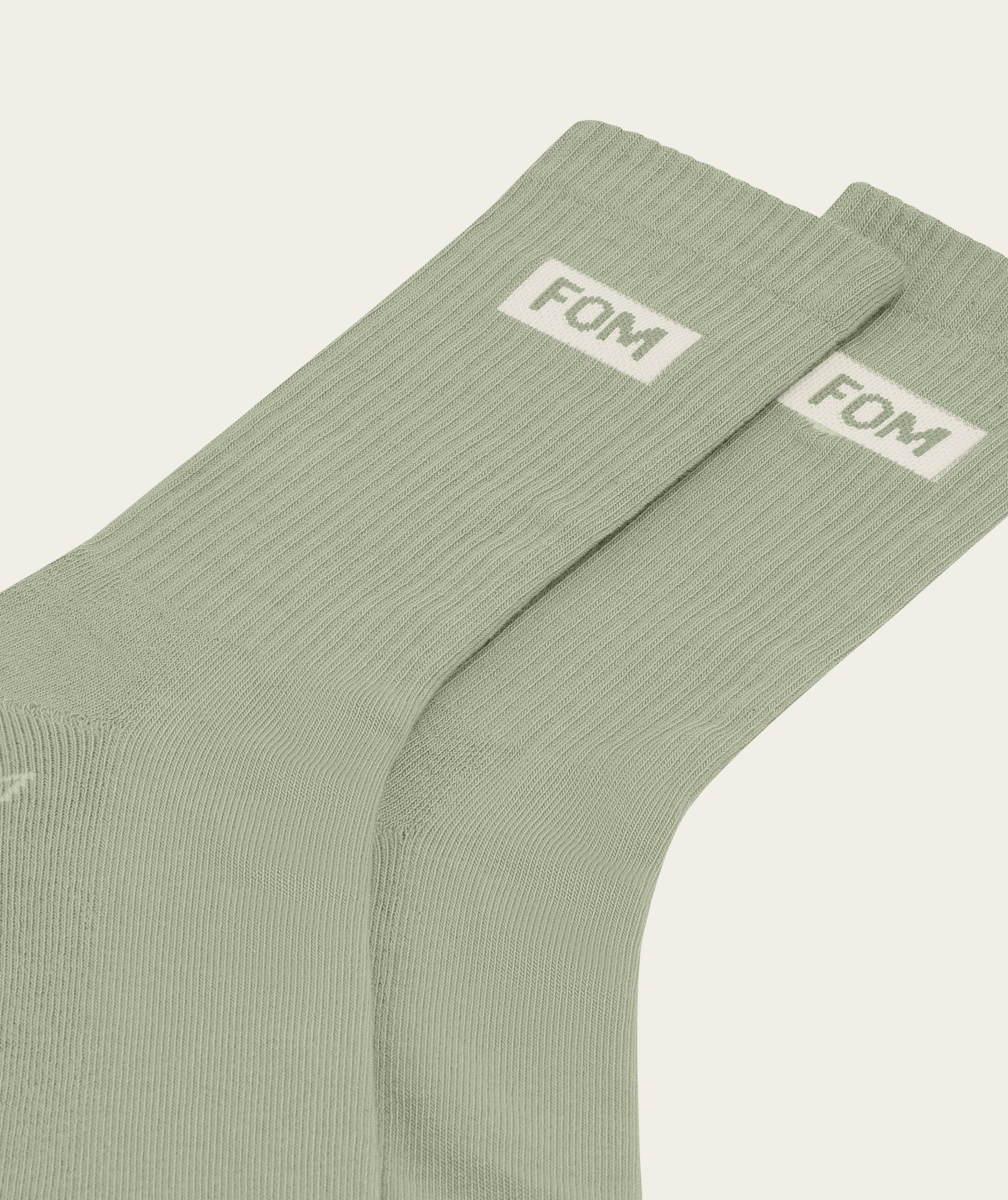 Socks Crew - Light Sage/ Off-White (Size 8-12)