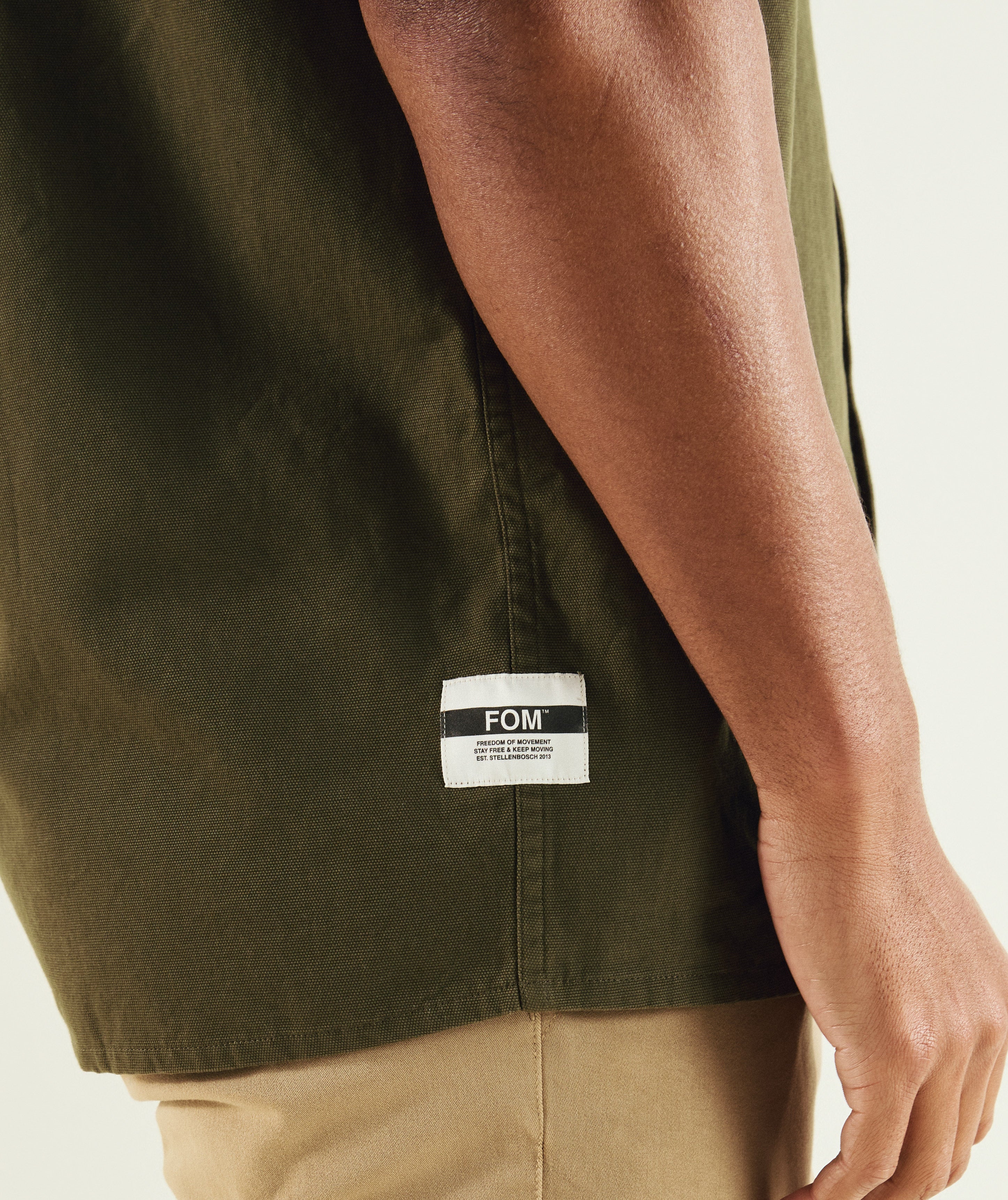 FOM mens short sleeve pocket shirt in ivy green, on-model view