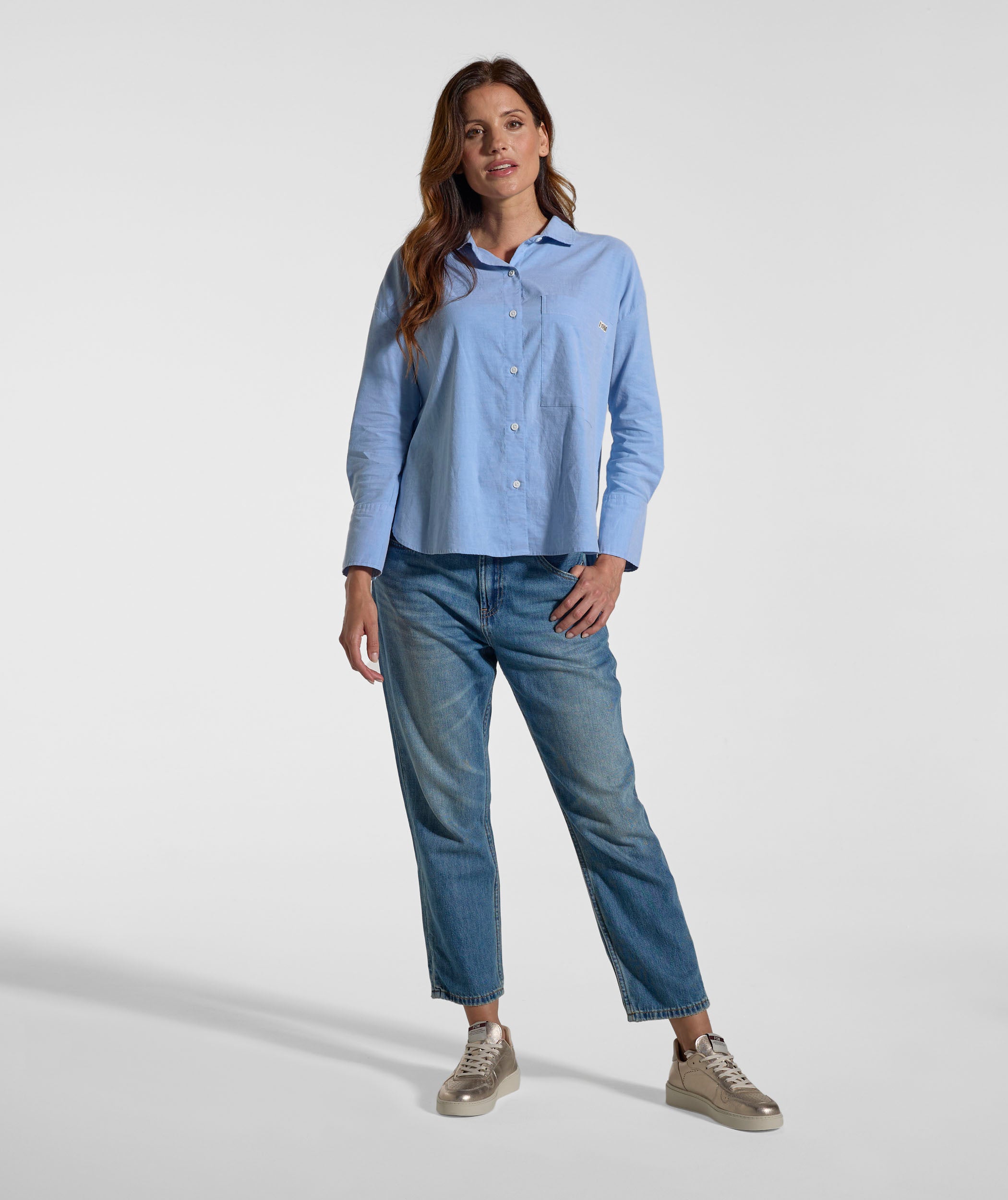 Ladies Chambray Pocket Shirt - Light Wash