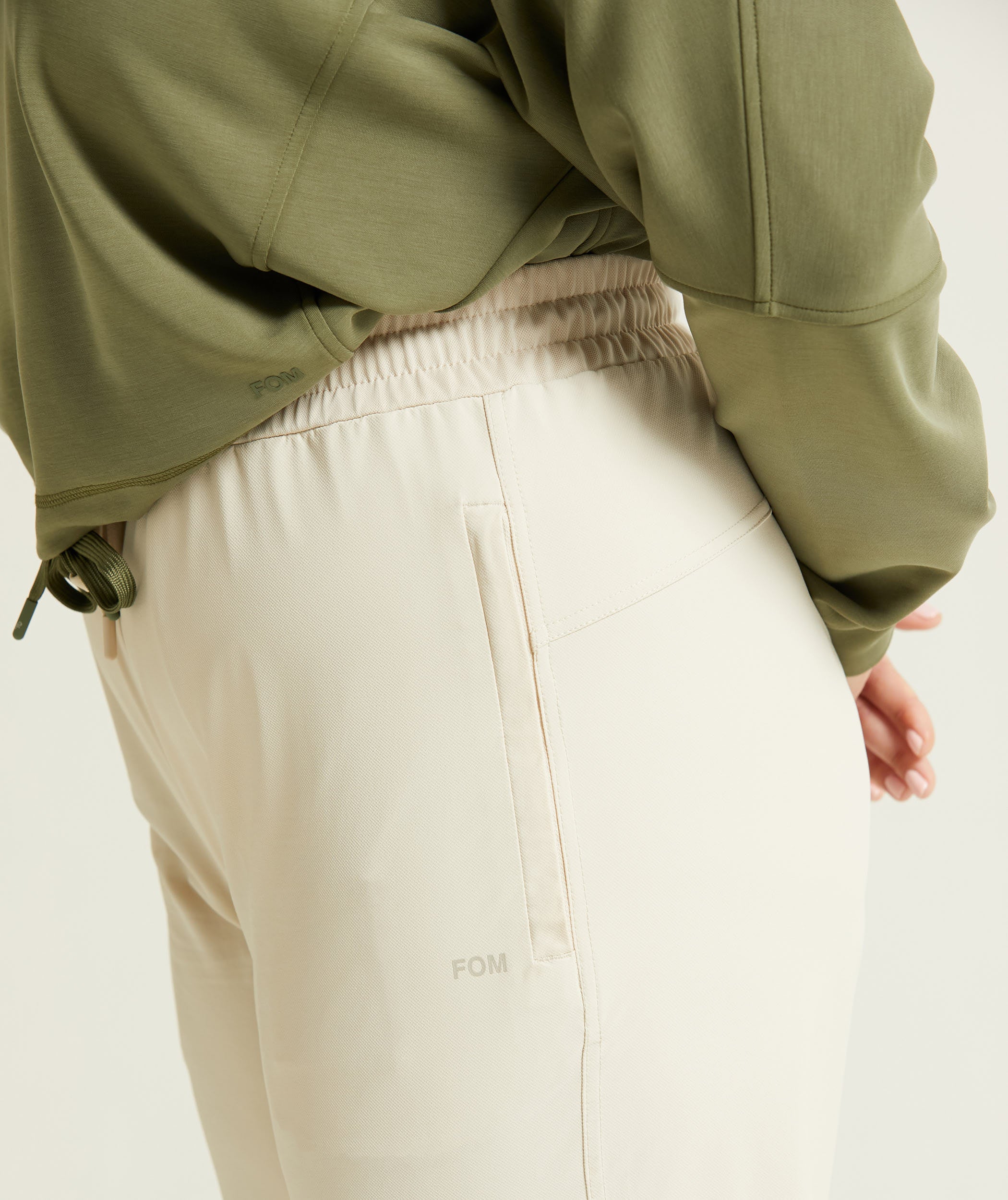 Ladies 4-Way Stretch Jogger - Ecru