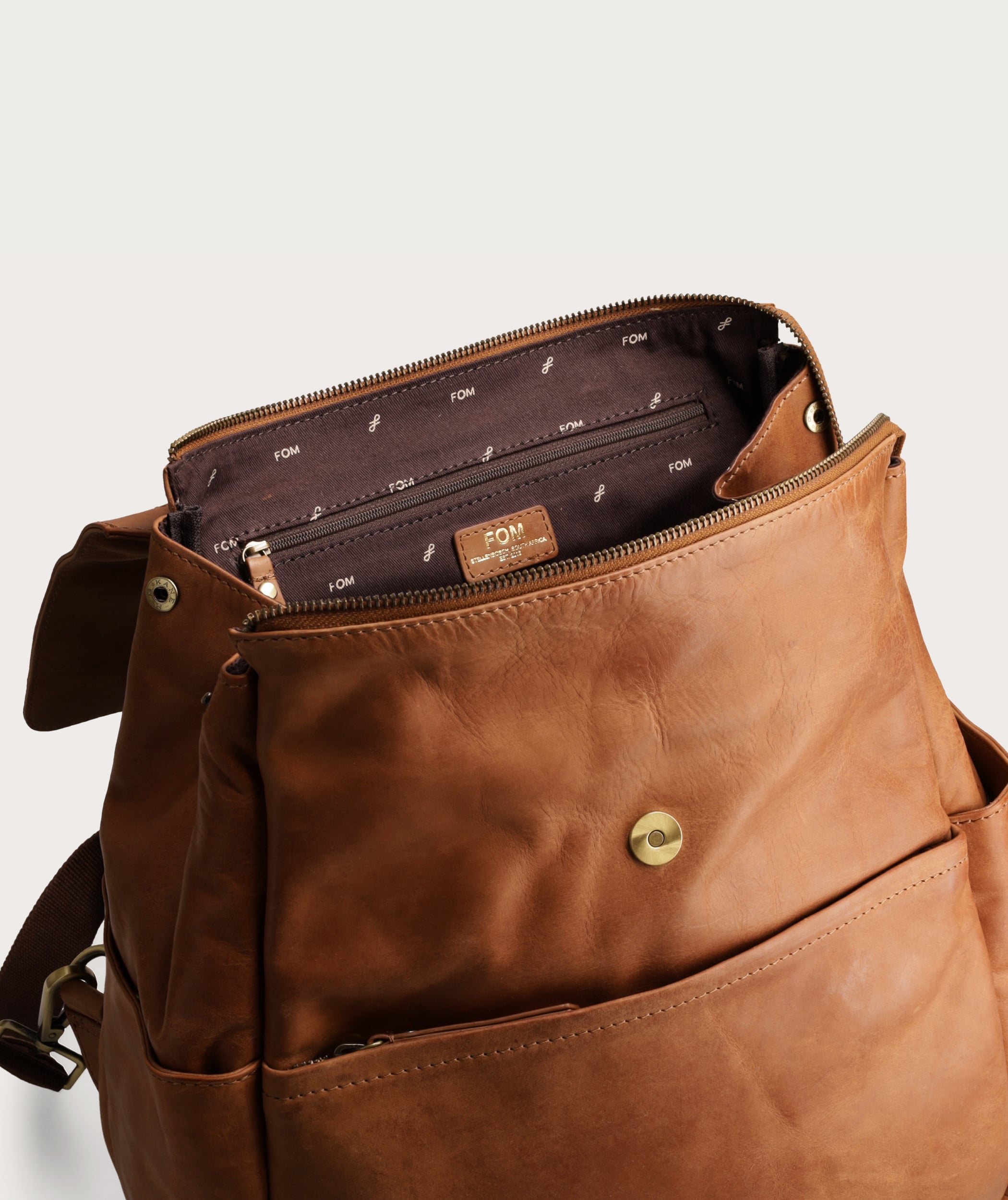 Lisa Nappy Bag - Pecan