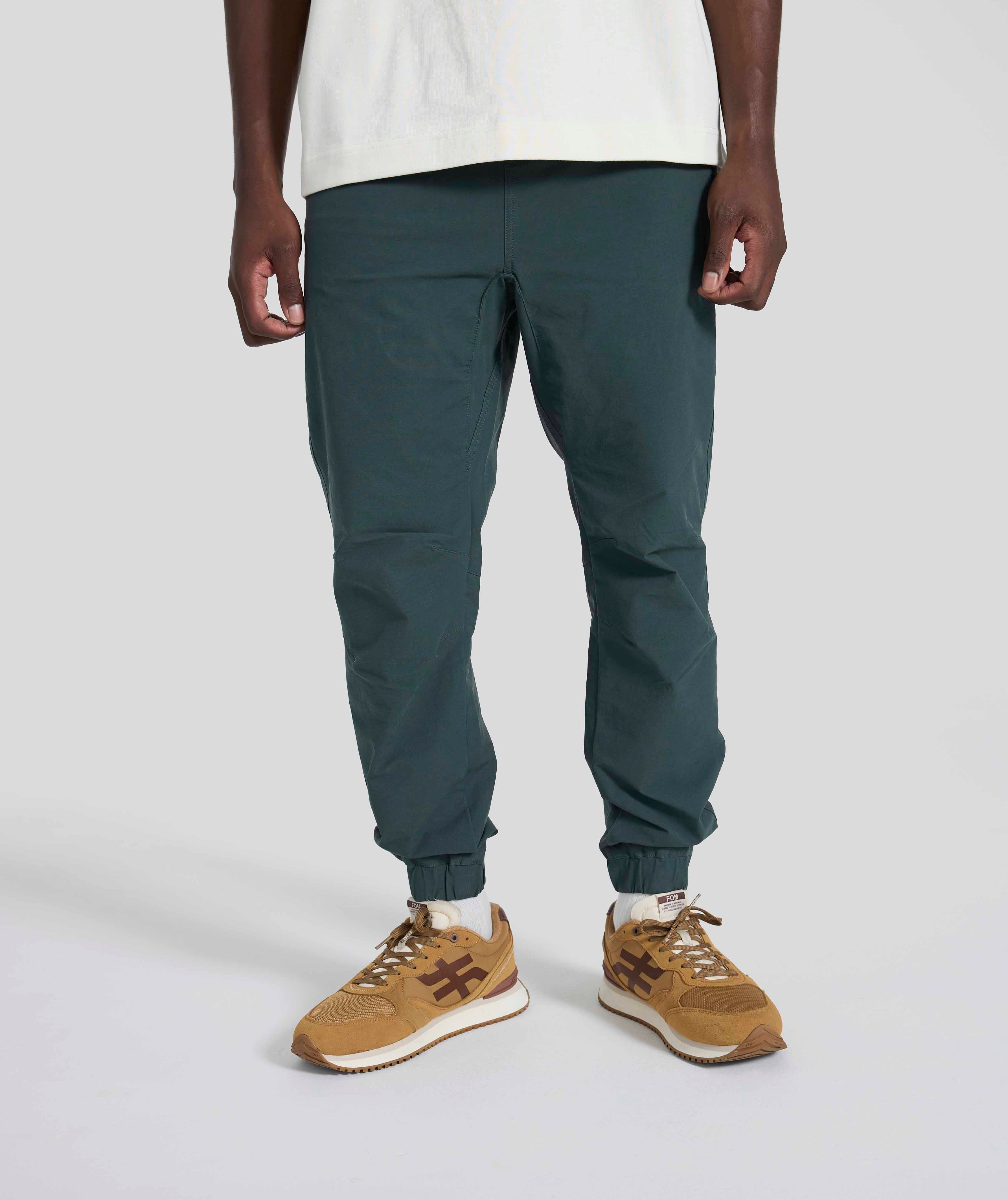 Mens FreeMotion Jogger - Green