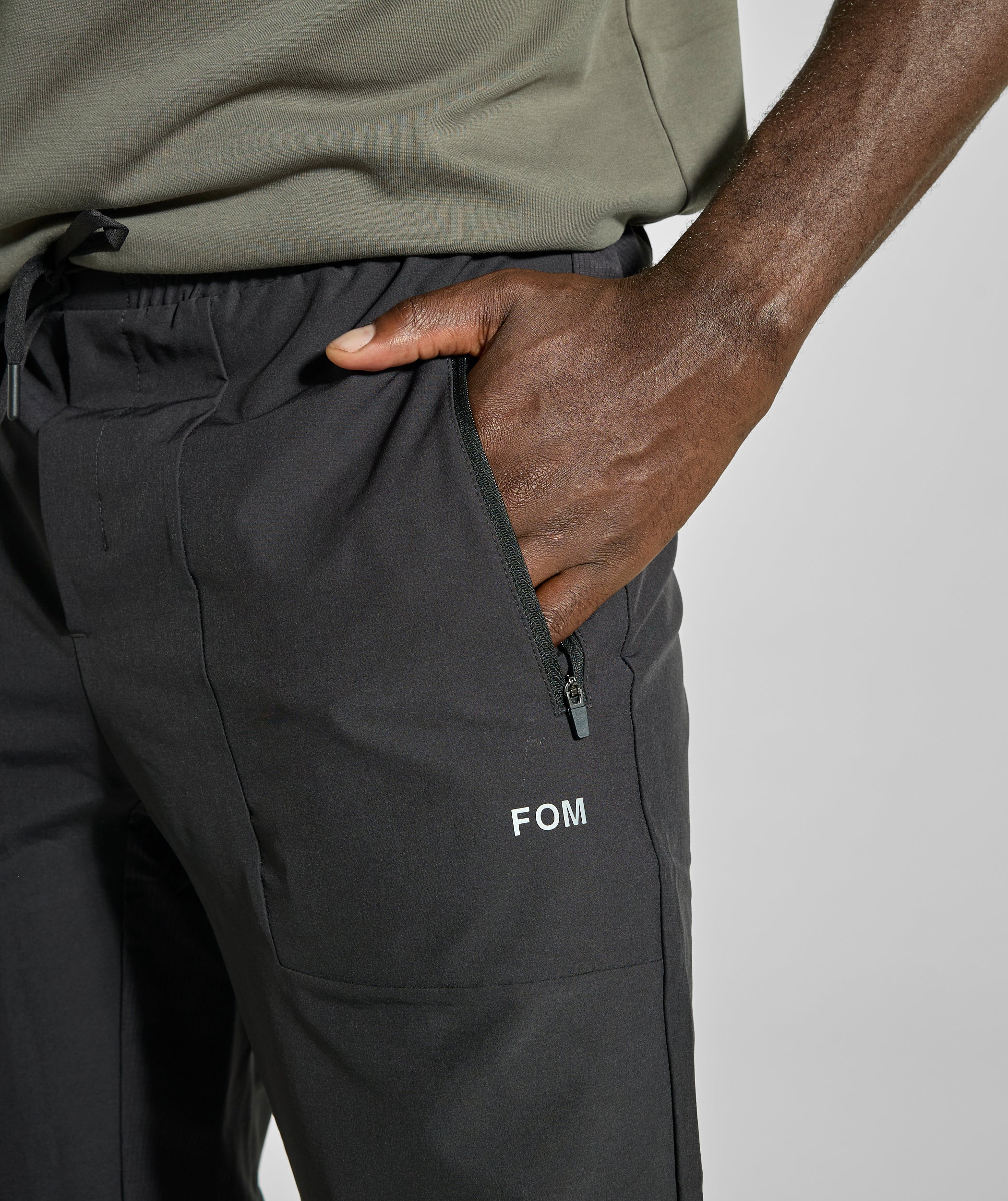 Mens Technical Jogger - Black