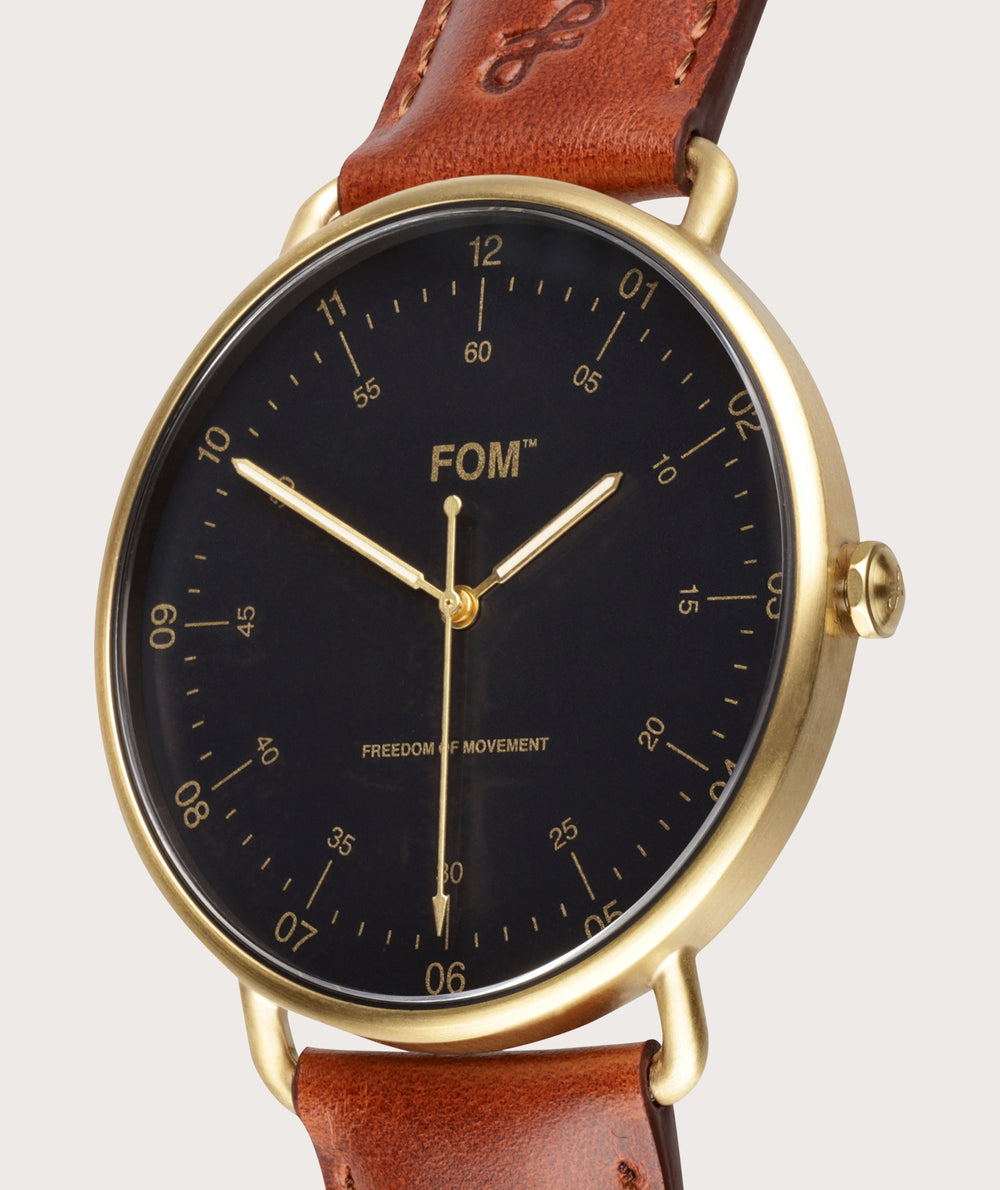 Pilot Navy/ Brushed Gold - Tobacco (42mm)