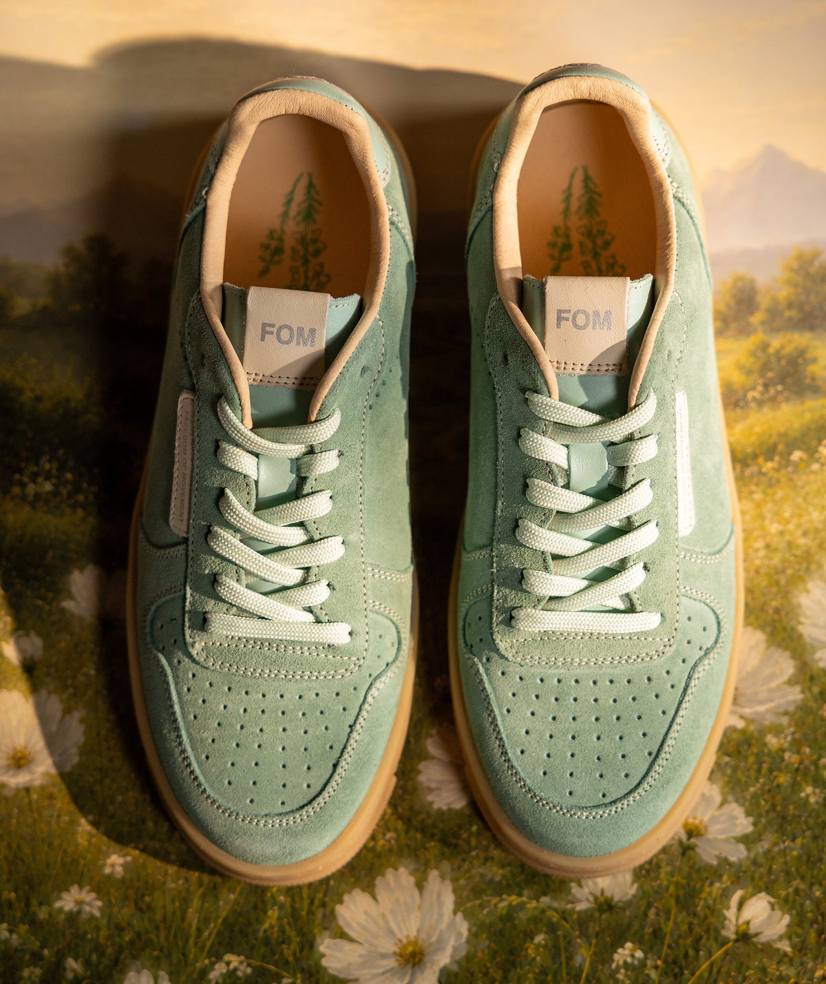 FOM Ladies Tekkie - Cosmos (LE)