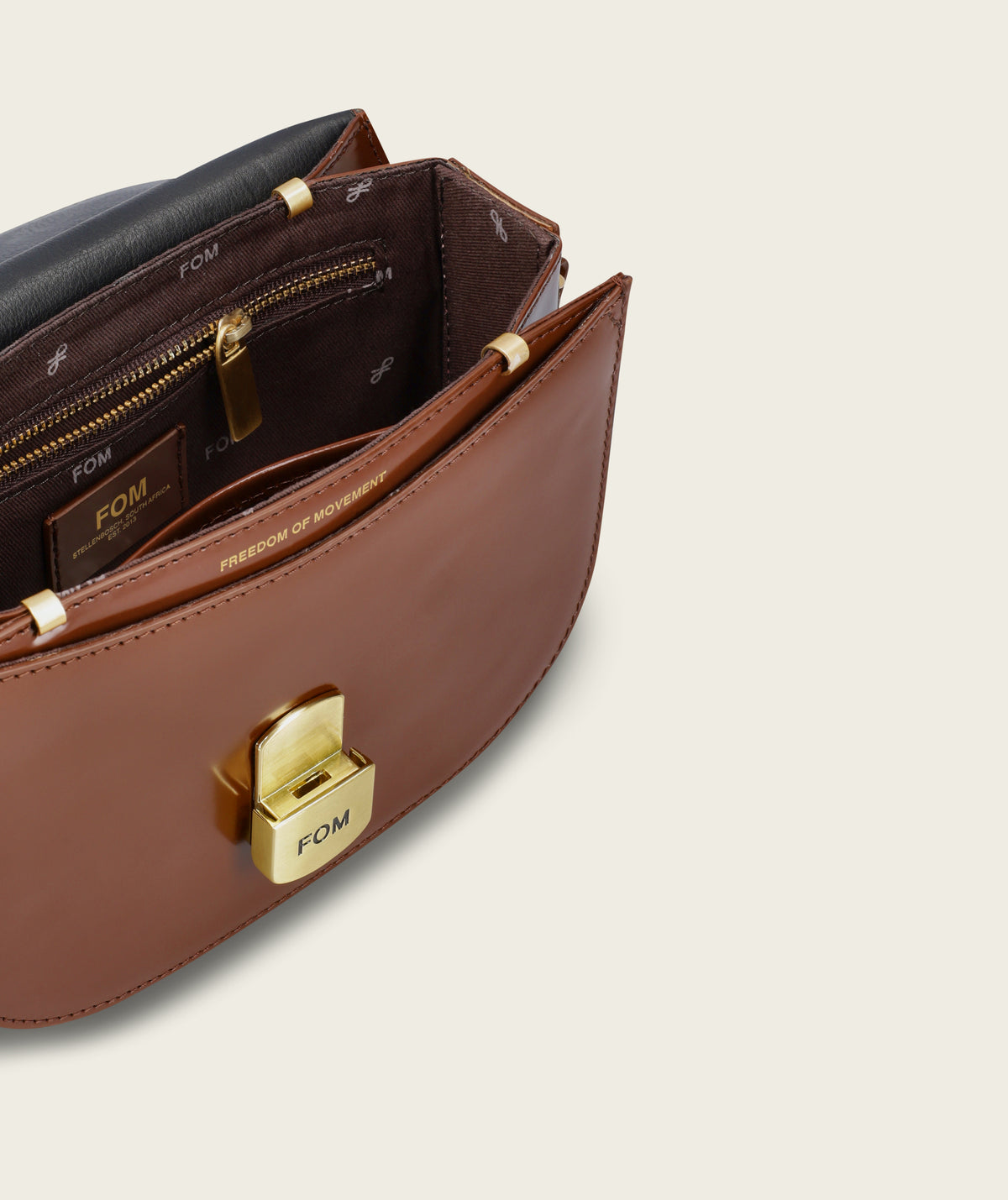 Suzie - Patent Brown